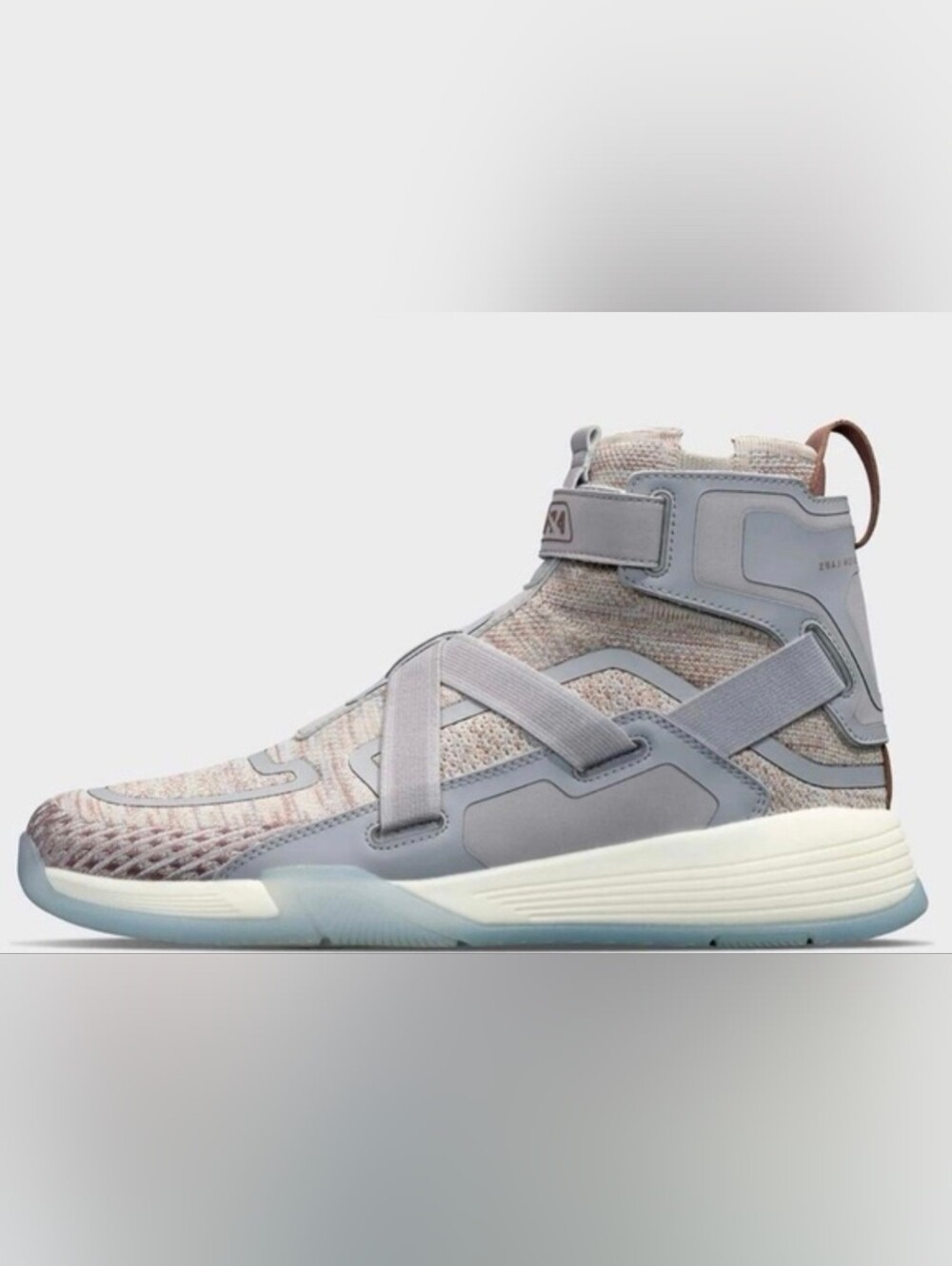 APL SUPER FUTURE SNEAKERS 8M OR 9.5W